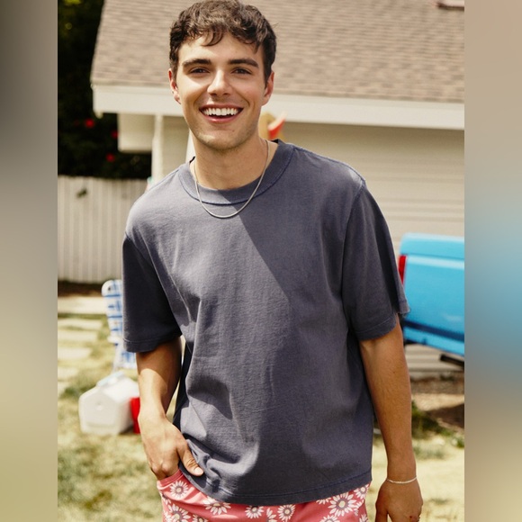 Tilly's Other - RSQ 100% Cotton Vintage Wash Men's Boxy Blue Tee Size Small